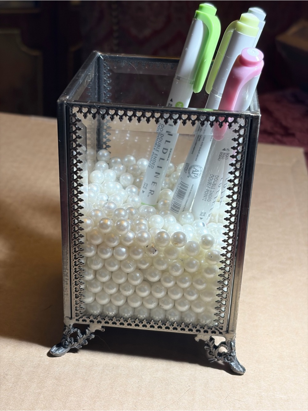 Elegant pen and pencil holder with pearls and stunning metawork